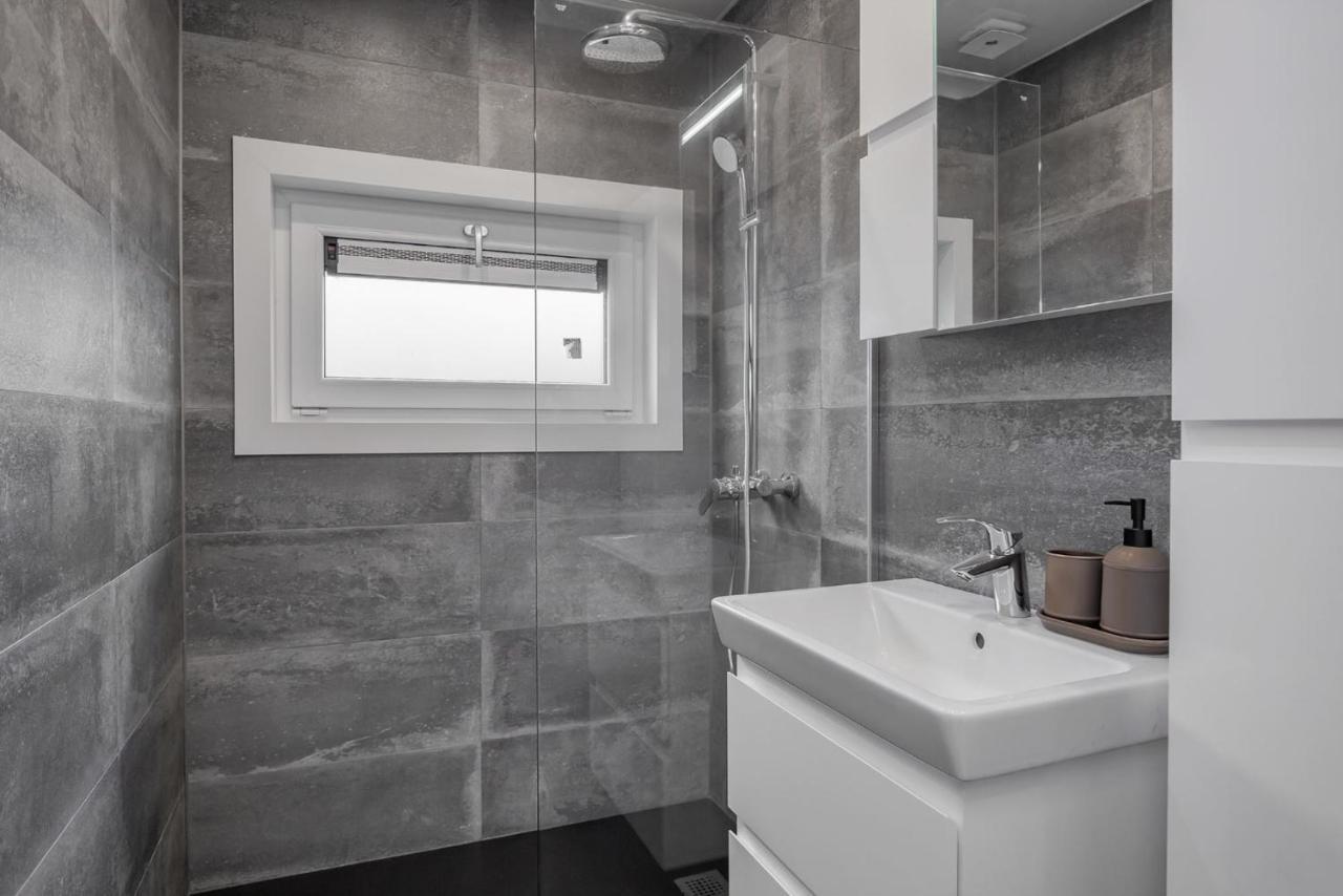 Your Home B. Nieuwe-Tonge ภายนอก รูปภาพ